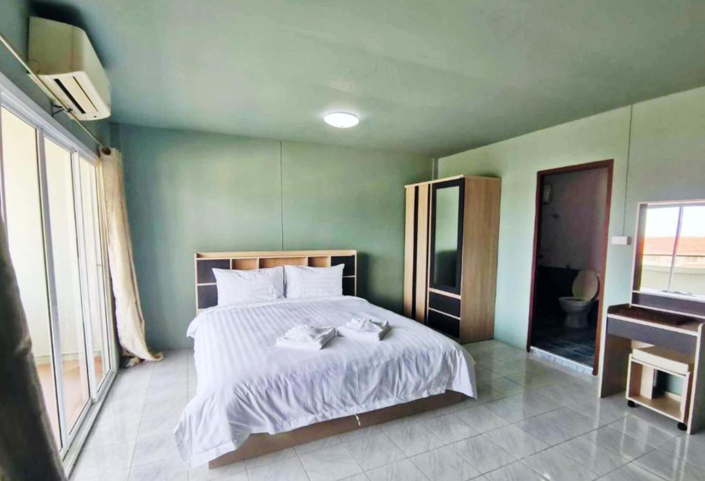 4 Palms Hotel Pratumanak Pattaya Dış mekan fotoğraf