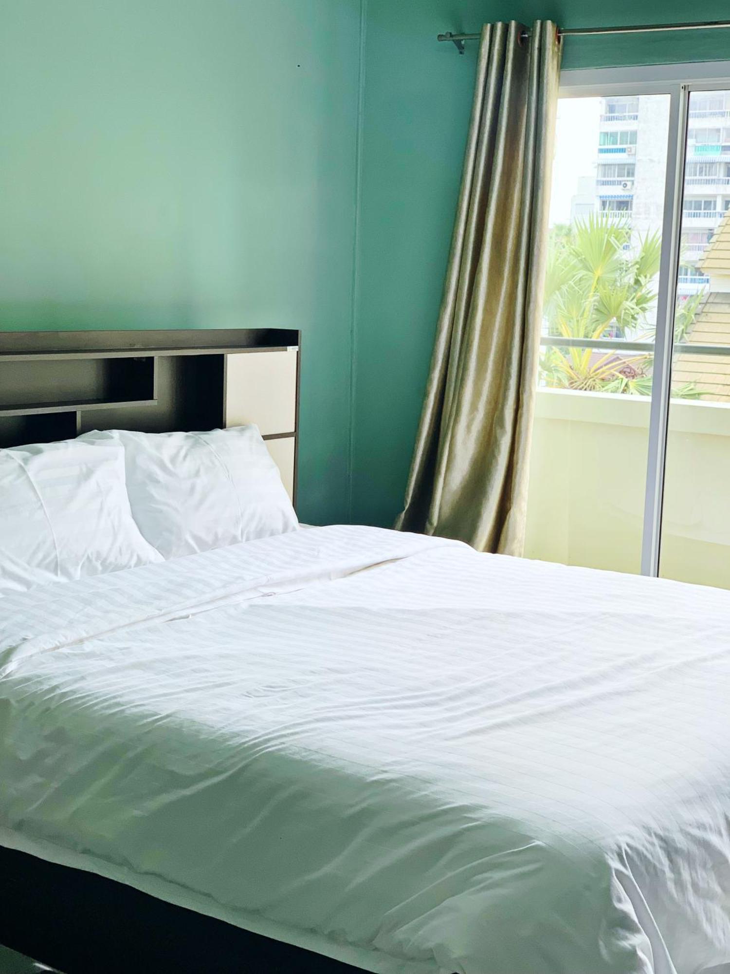 4 Palms Hotel Pratumanak Pattaya Dış mekan fotoğraf